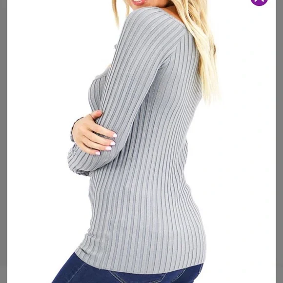 Gray Ribbed Cutout Top - Picture 2 of 7